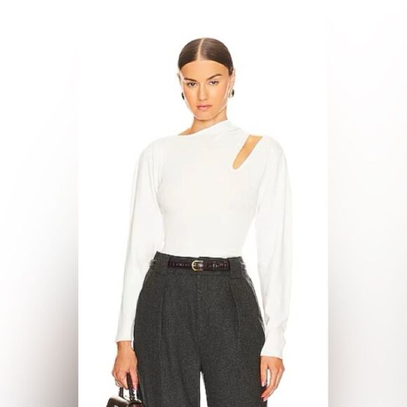 New BCBGeneration Cutout Sweater in Marshmallow Size S - Picture 1 of 10